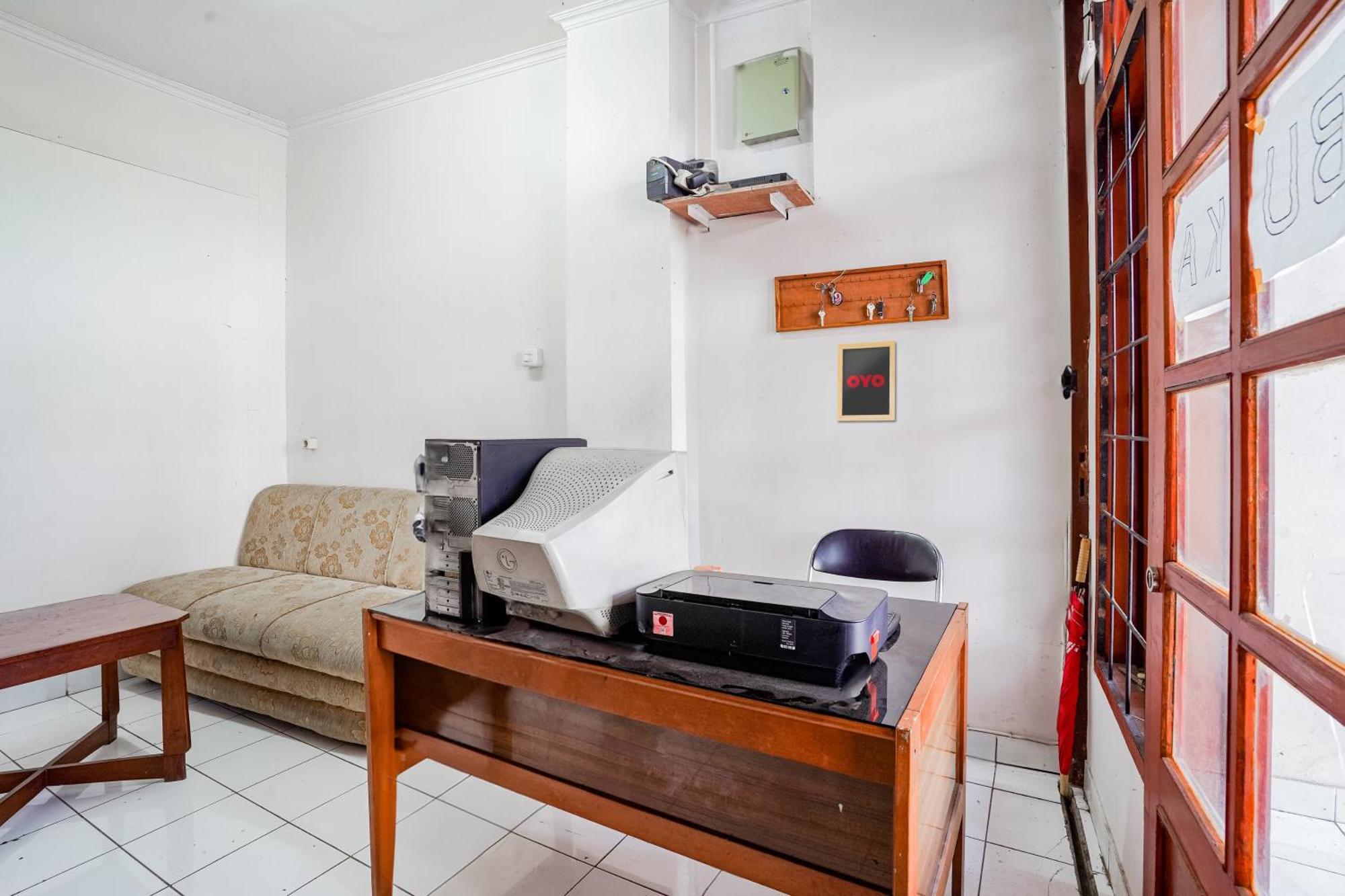 Oyo 94100 Gateway Pasteur Apartment By Ilyasa バンドゥン エクステリア 写真